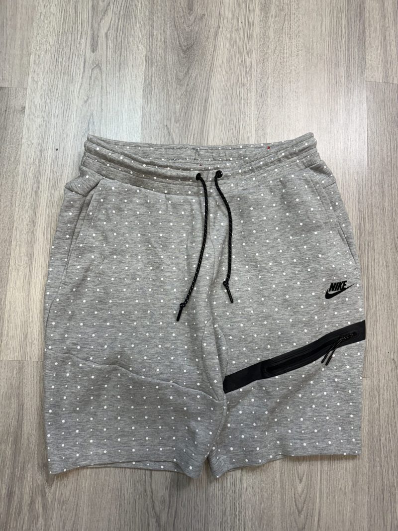 Nike Tech Fleece (S/M/XL)