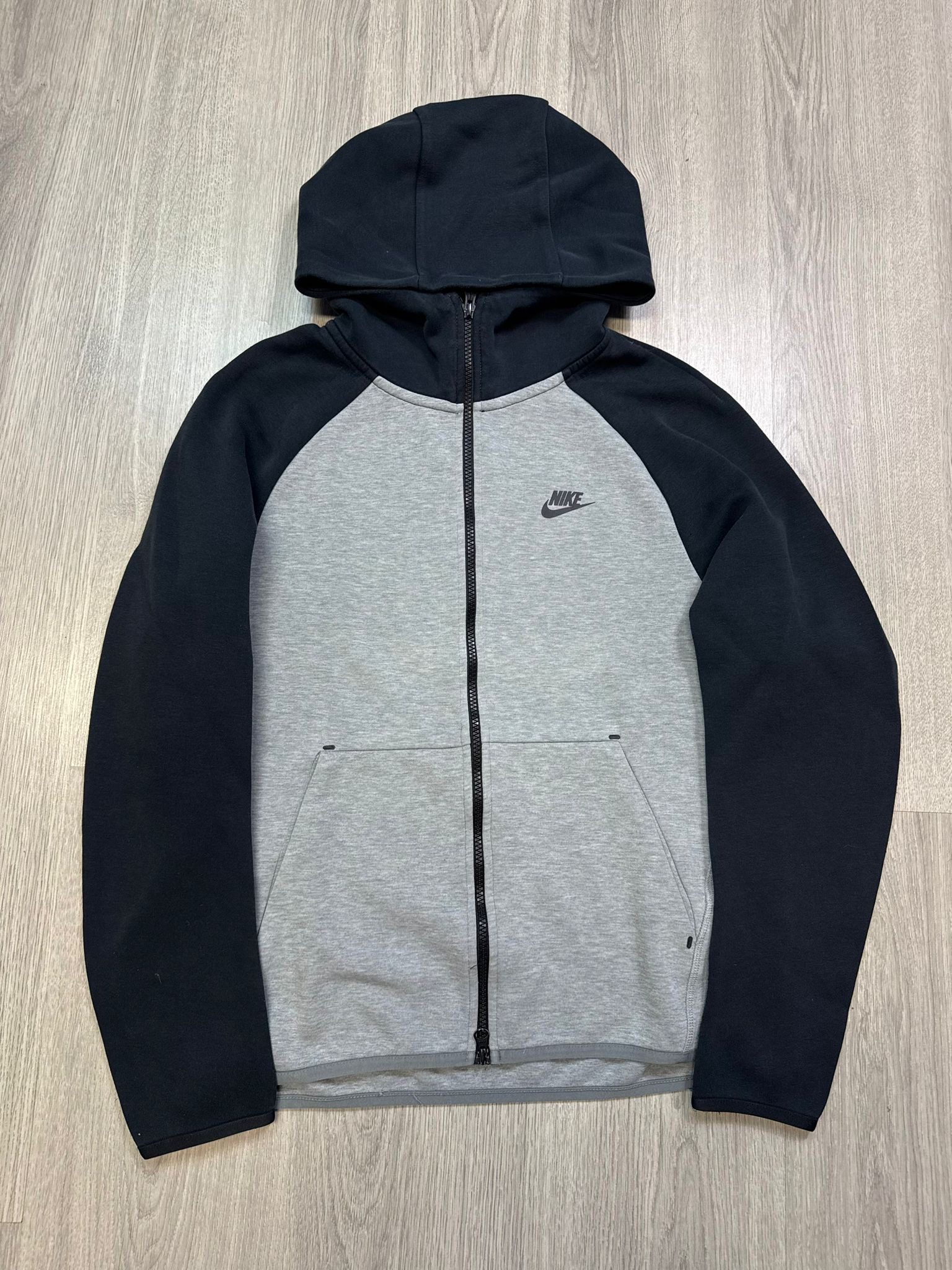 Nike Tech Fleece (S/L)