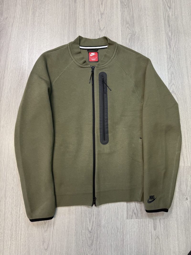 Nike Tech Fleece 2023 (S)