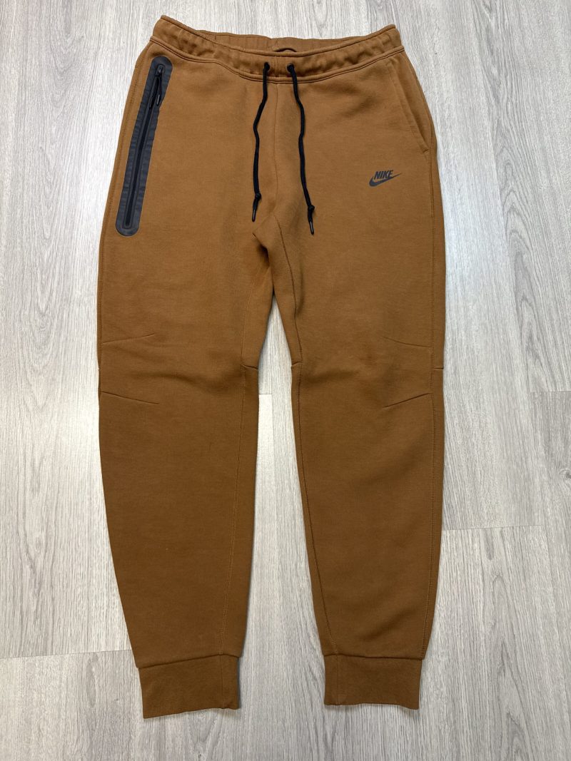 Nike Tech Fleece 2023 (M/L)