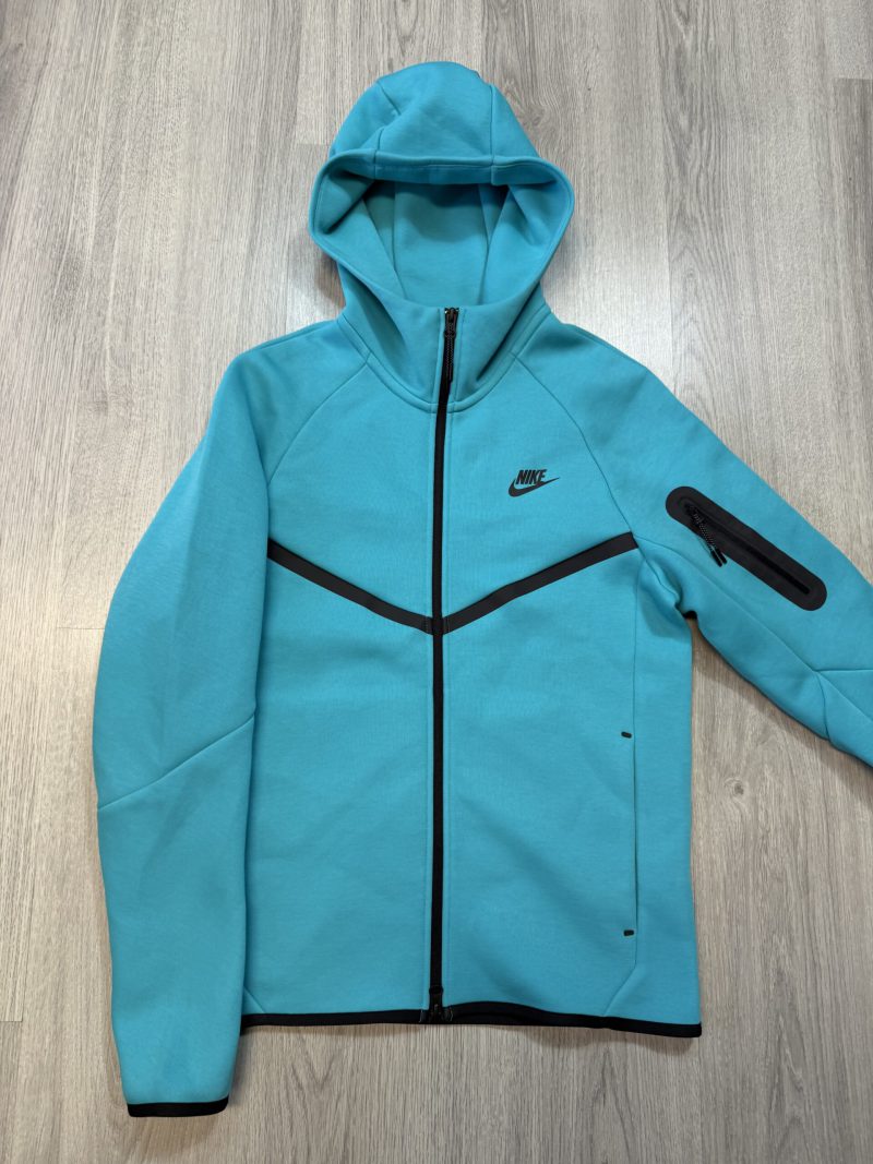 Nike Tech Fleece 2025 (XS/S/M/L/XL)