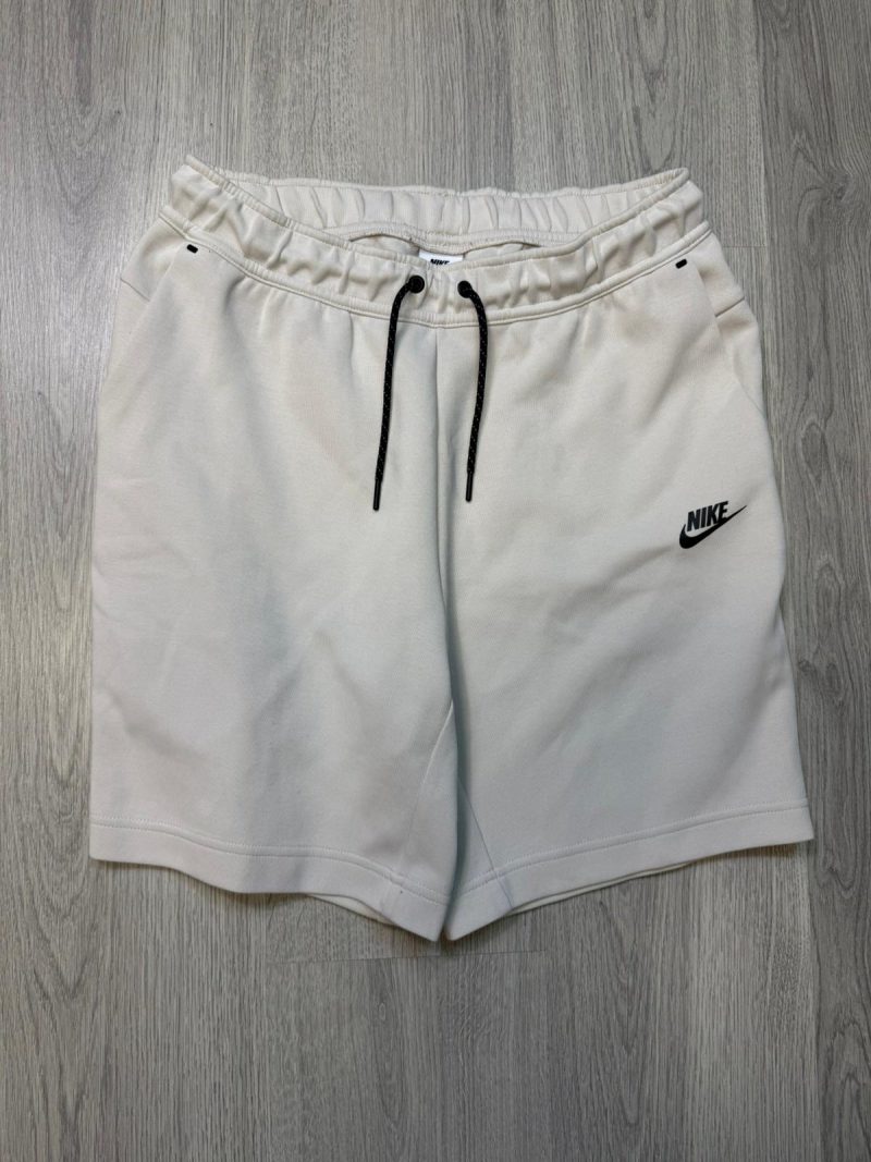 Nike Tech Fleece 2021 (S/M/L)