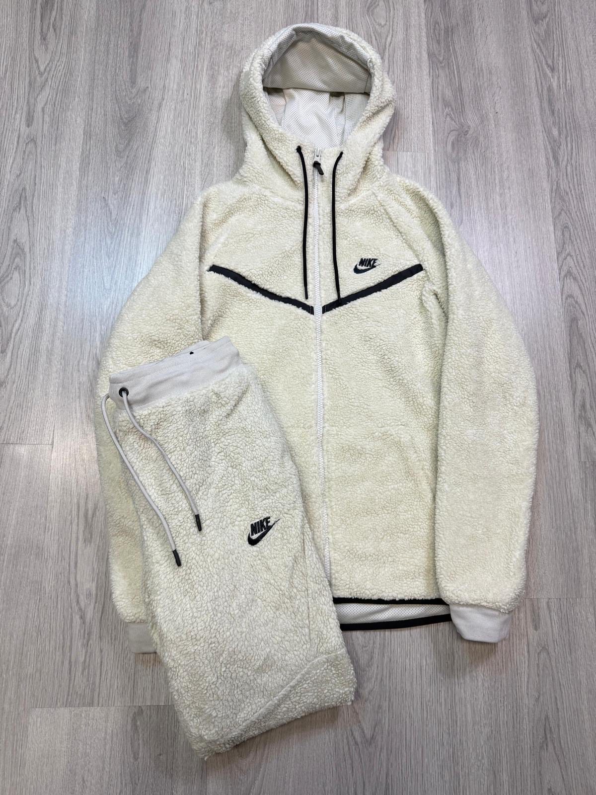 Nike Tech Fleece SHERPA KOMPLET (S)