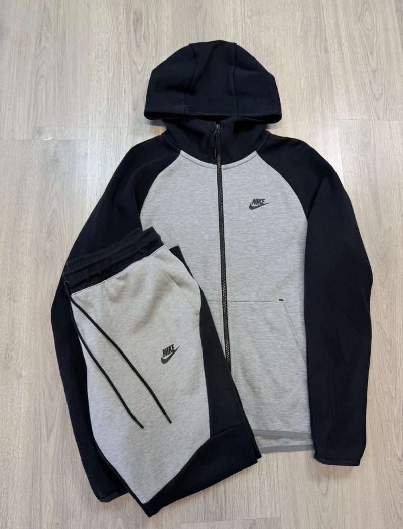 Nike Tech Fleece KOMPLET (S/XL)