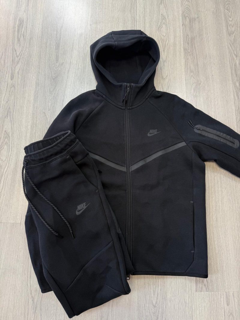Nike Tech Fleece KOMPLET 2025 (XS/S/M/L/XL)