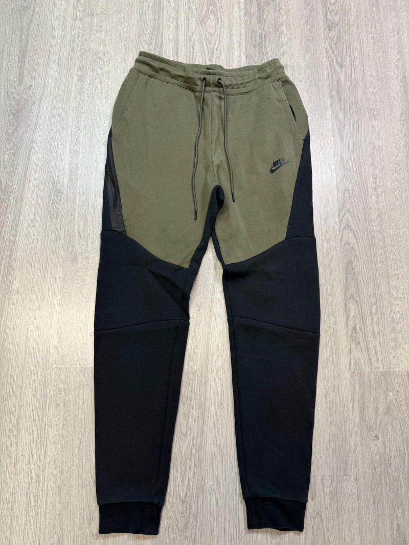 Nike Tech Fleece (S)