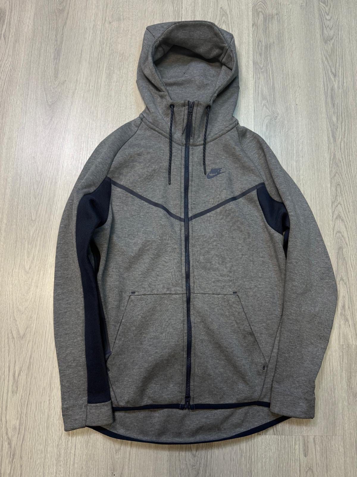 Nike Tech Fleece HERO (S)