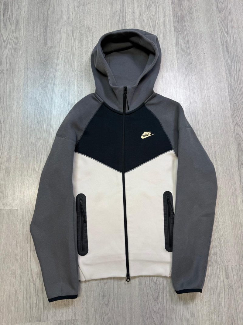 Nike Tech Fleece 2023 (XS/S)