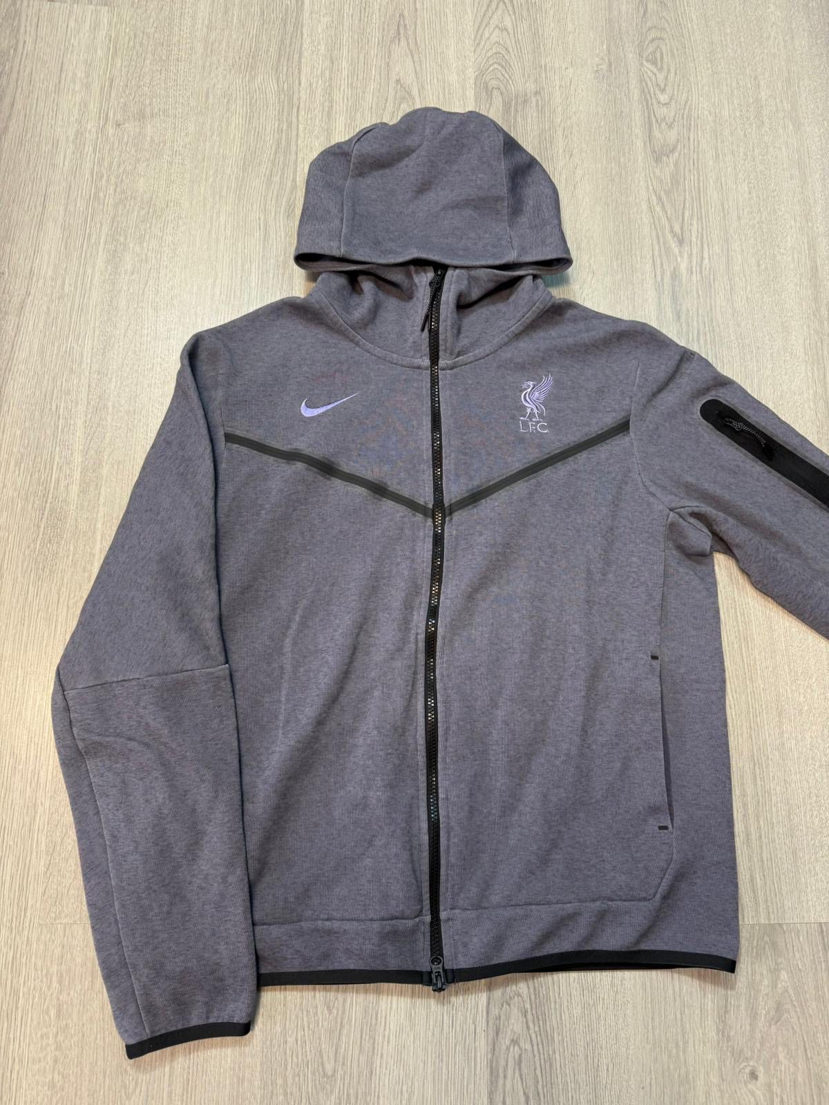 Nike Tech Fleece Liverpool 2021 (L)