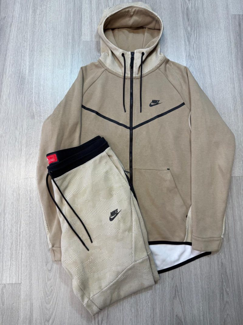 Nike Tech Fleece Snakeskin (M)