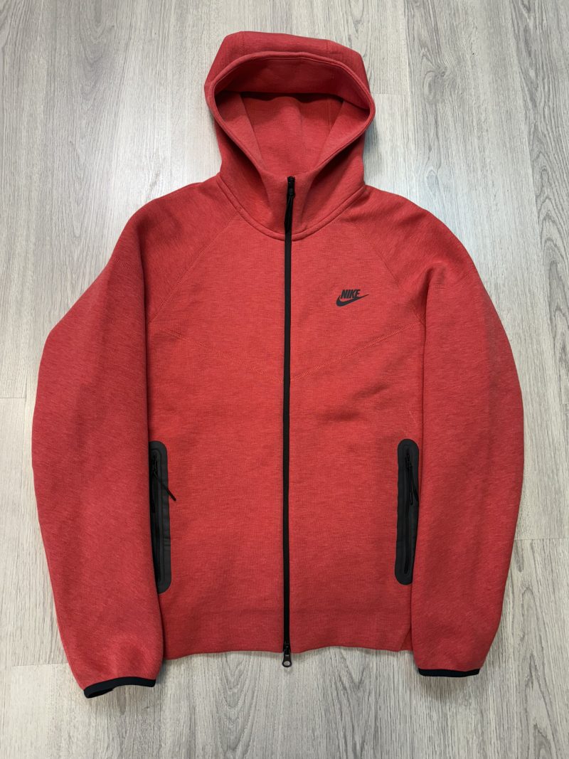 Nike Tech Fleece 2023 (XS/S/M/L)
