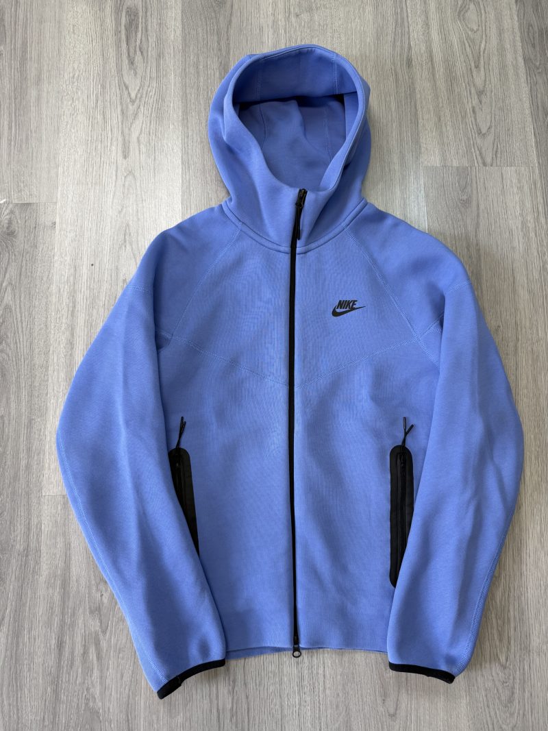 Nike Tech Fleece 2023 (XS/S/M/L)