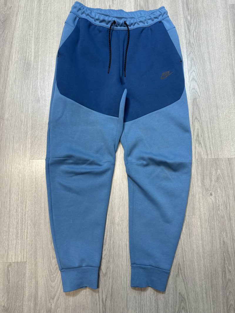 Nike Tech Fleece 2021 (M)