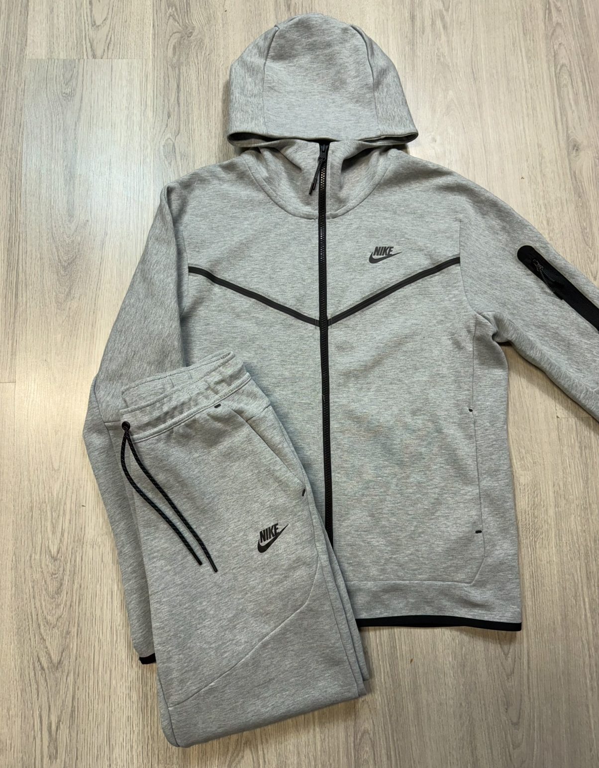 Nike Tech Fleece KOMPLET 2021 (XS/S/M/L/XL)