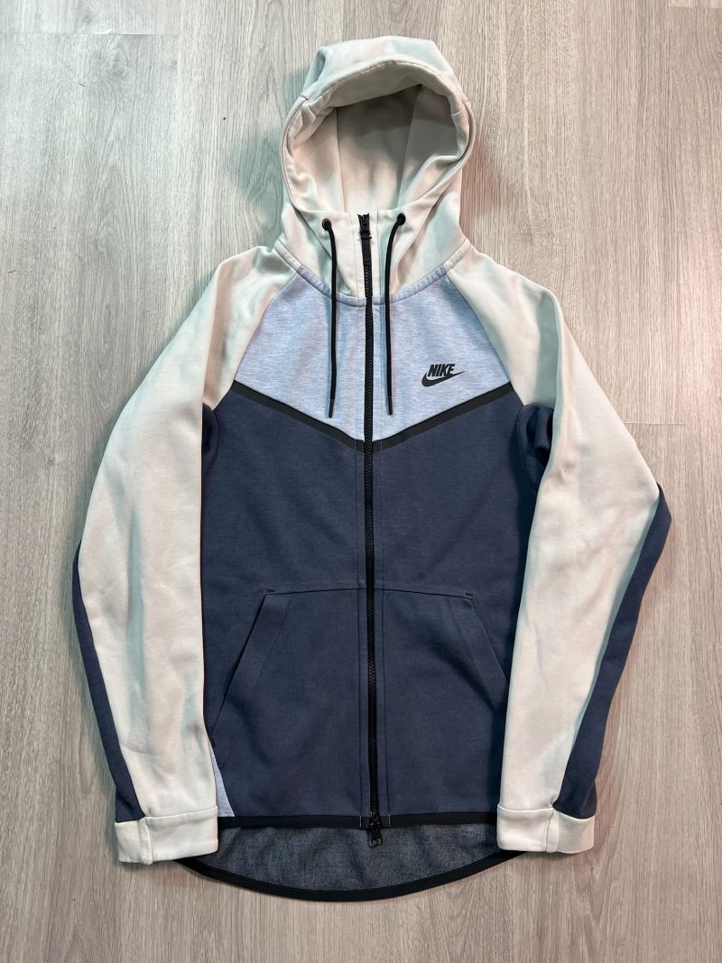 Nike Tech Fleece (XS)