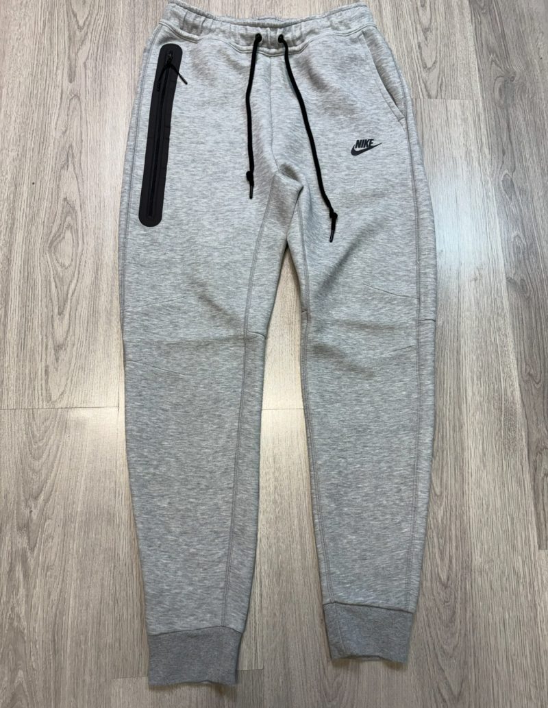 Nike Tech Fleece 2023 (XS/S/M/L/XL/2XL)