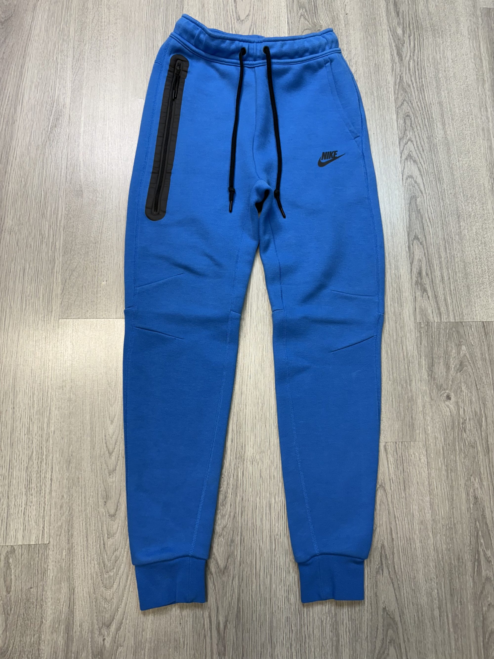 Nike Tech Fleece 2023 (XS/S/M/L/XL)