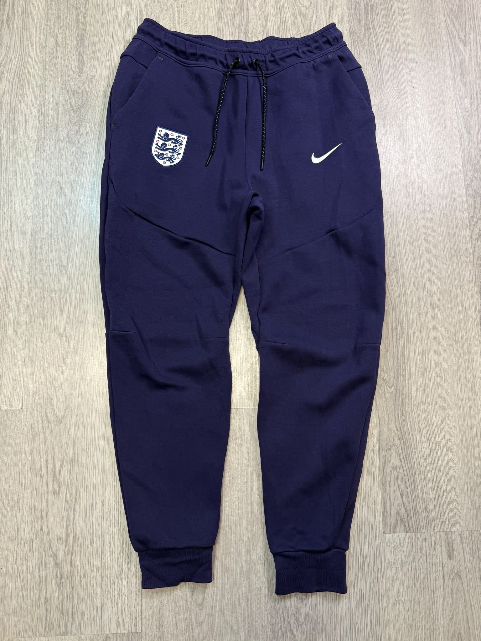 Nike Tech Fleece England 2022 (M)