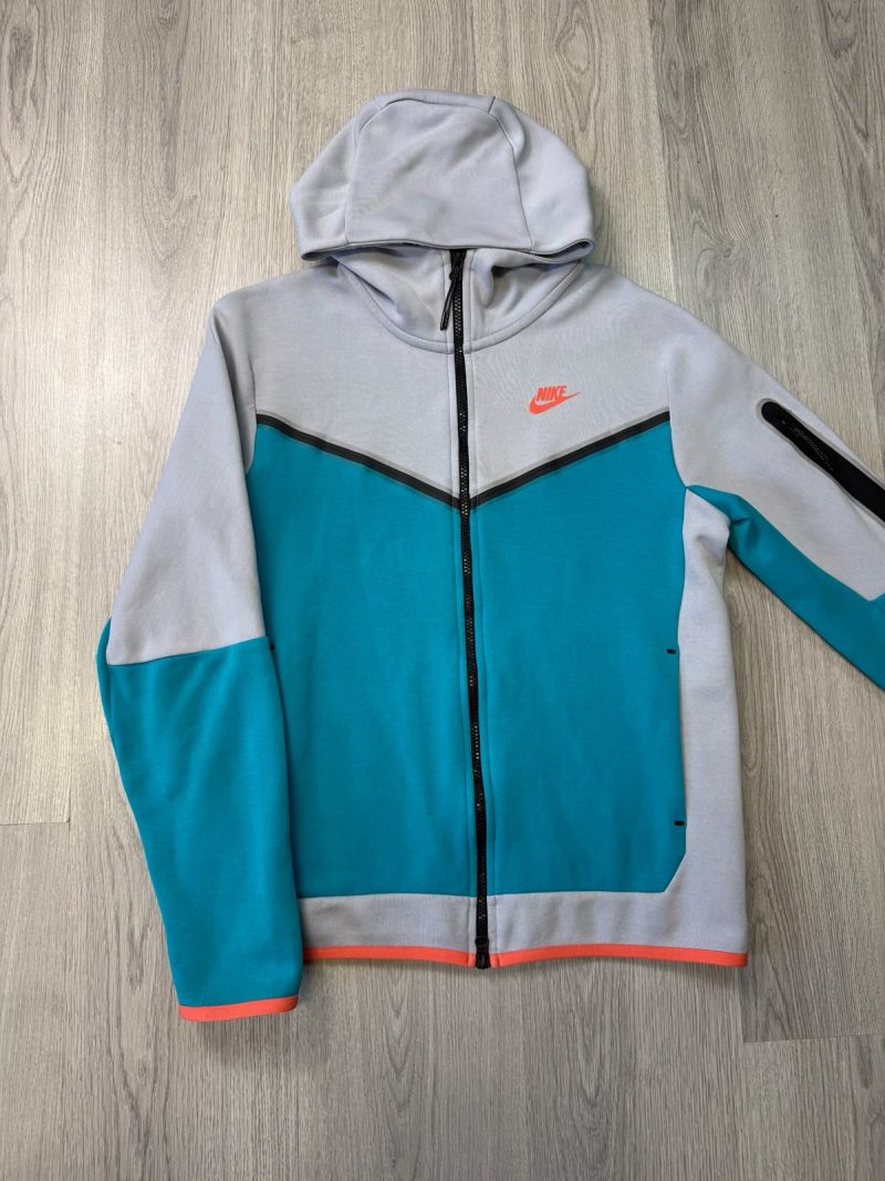 Nike Tech Fleece 2021 (S/L)