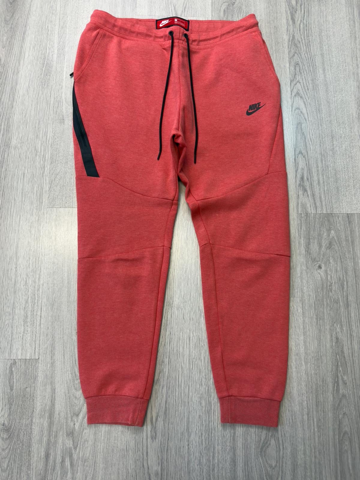 Nike Tech Fleece (L)