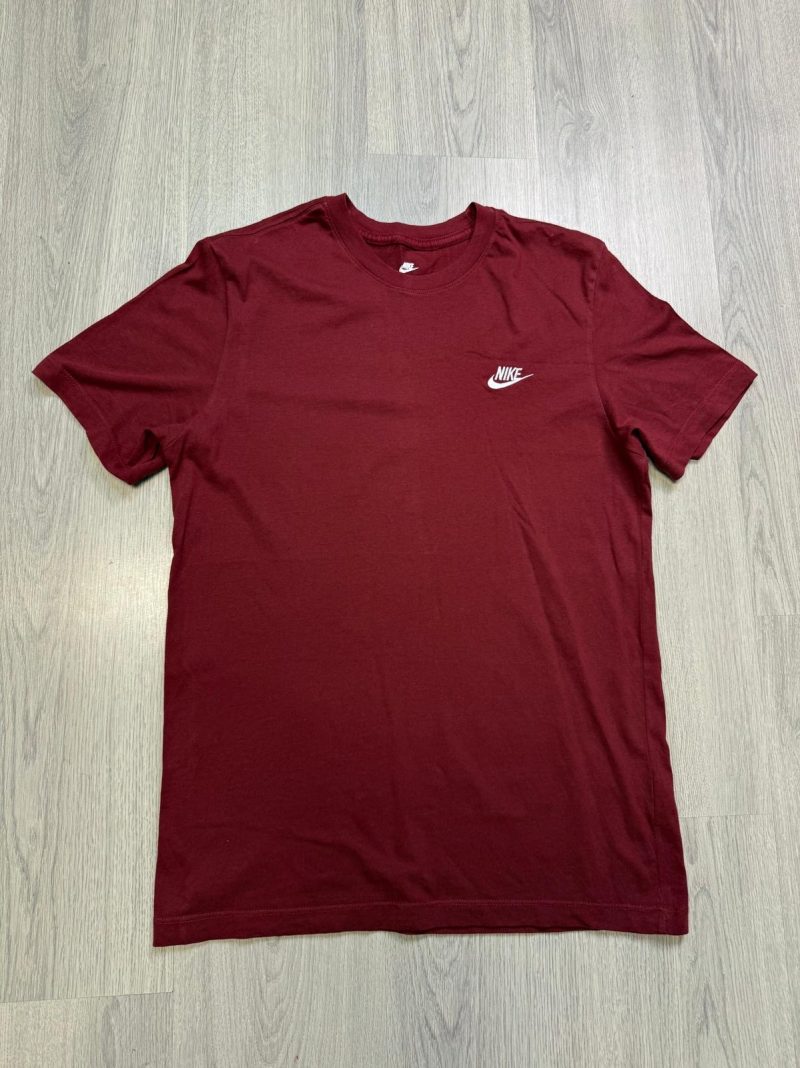 Nike Tee Majica (M)