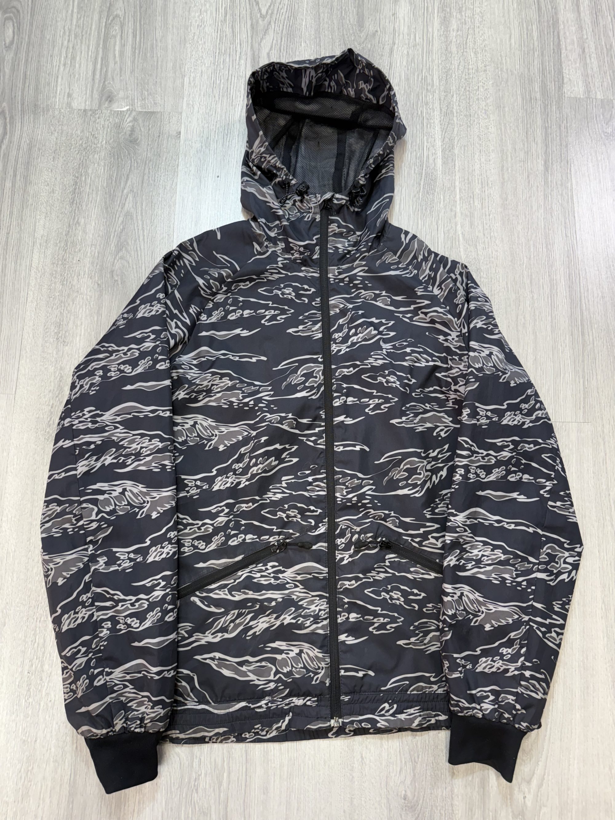 Nike Tigar Windrunner (M/2XL)
