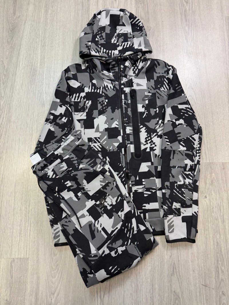 Nike Tech Fleece KOMPLET 2021 (S)